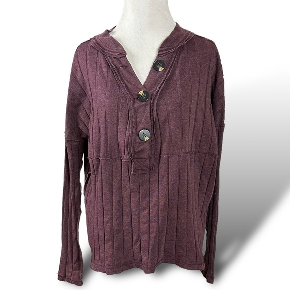 Free People Bohemian Grunge Ribbed Henley Boxy Top Raw Hem Plum Wine Size XS - Picture 8 of 17